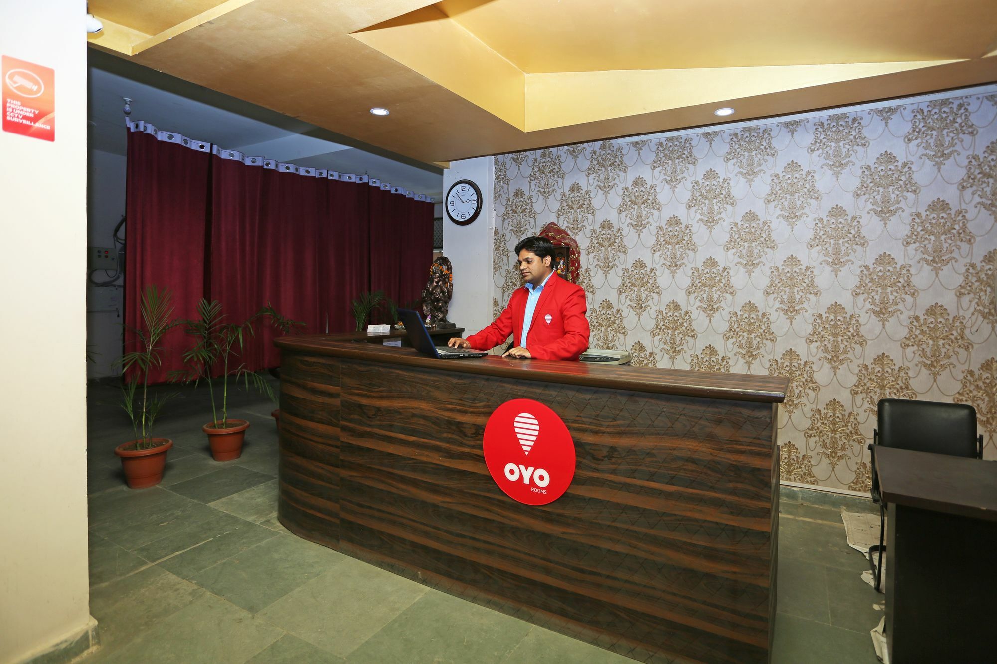 Super Hotel O Mahal New Delhi Exteriör bild